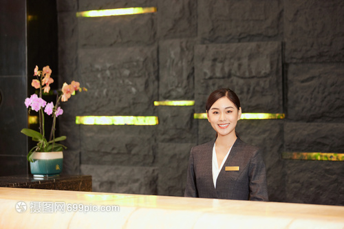 融合與提升 當酒店前臺服務邂逅專業(yè)攝影